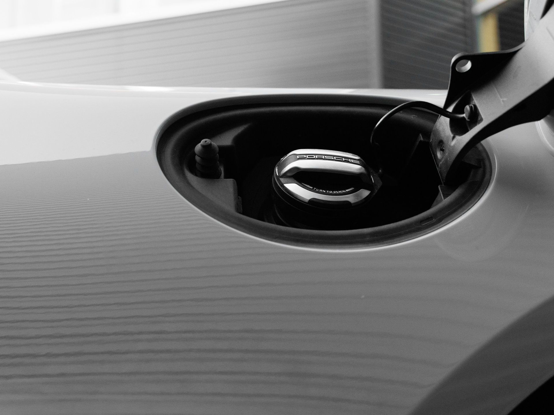Certified 2025 Porsche 718 Cayman RWD image 35