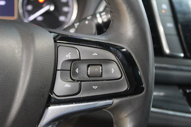 Used 2023 Buick Enclave Essence AWD/4WD image 16