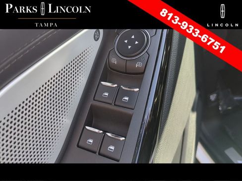 Used 2022 Ford Explorer Platinum w/ Equipment Group 601A AWD/4WD image 19