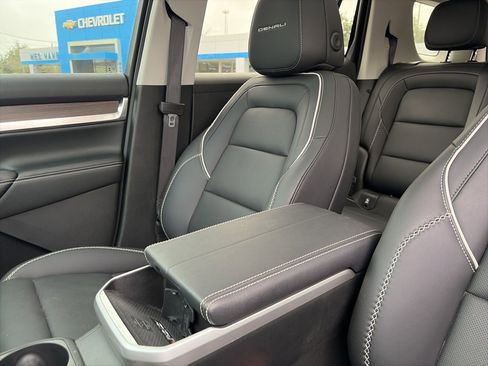 Used 2026 GMC Terrain Denali image 23