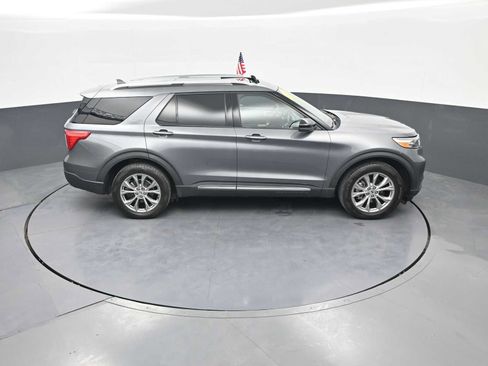 Used 2021 Ford Explorer Limited w/ Equipment Group 301A AWD/4WD image 42