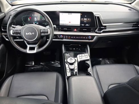 Used 2023 Kia Sportage EX AWD/4WD image 9
