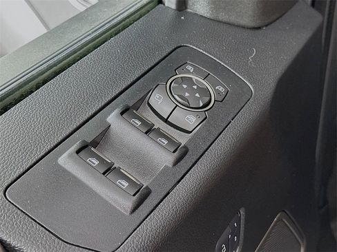 Used 2018 Ford F150 Raptor w/ Equipment Group 802A Luxury image 20