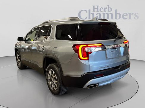 Used 2023 GMC Acadia SLE w/ Driver Convenience Package AWD/4WD image 3