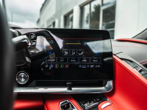 Used 2023 Chevrolet Corvette Stingray Premium Conv w/ Z51 Performance Package RWD image 30