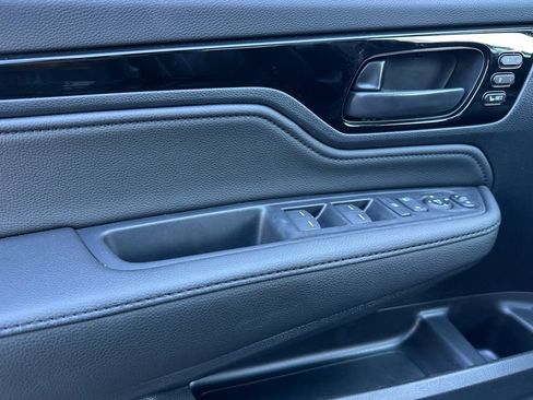 New 2026 Honda Odyssey Touring image 11