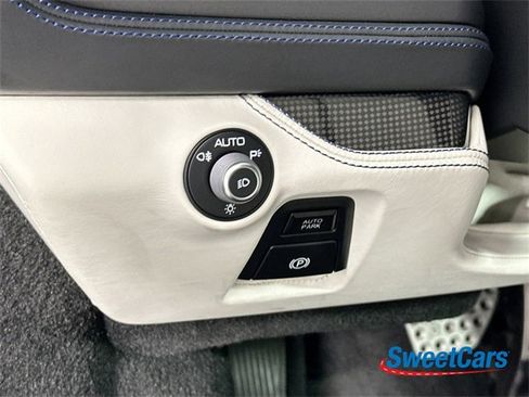 Used 2021 Ferrari F8 Tributo image 16