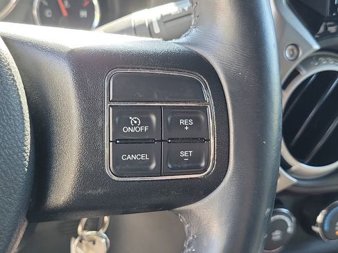 Used 2015 Jeep Wrangler Unlimited Rubicon w/ Connectivity Group image 23