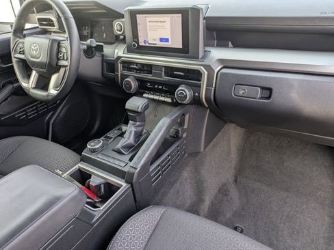 Used 2025 Toyota 4Runner SR5 image 31