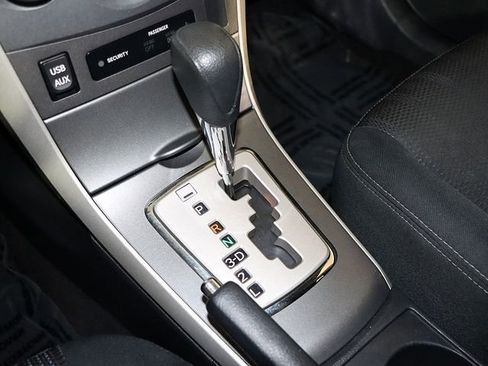 Used 2012 Toyota Corolla S image 19