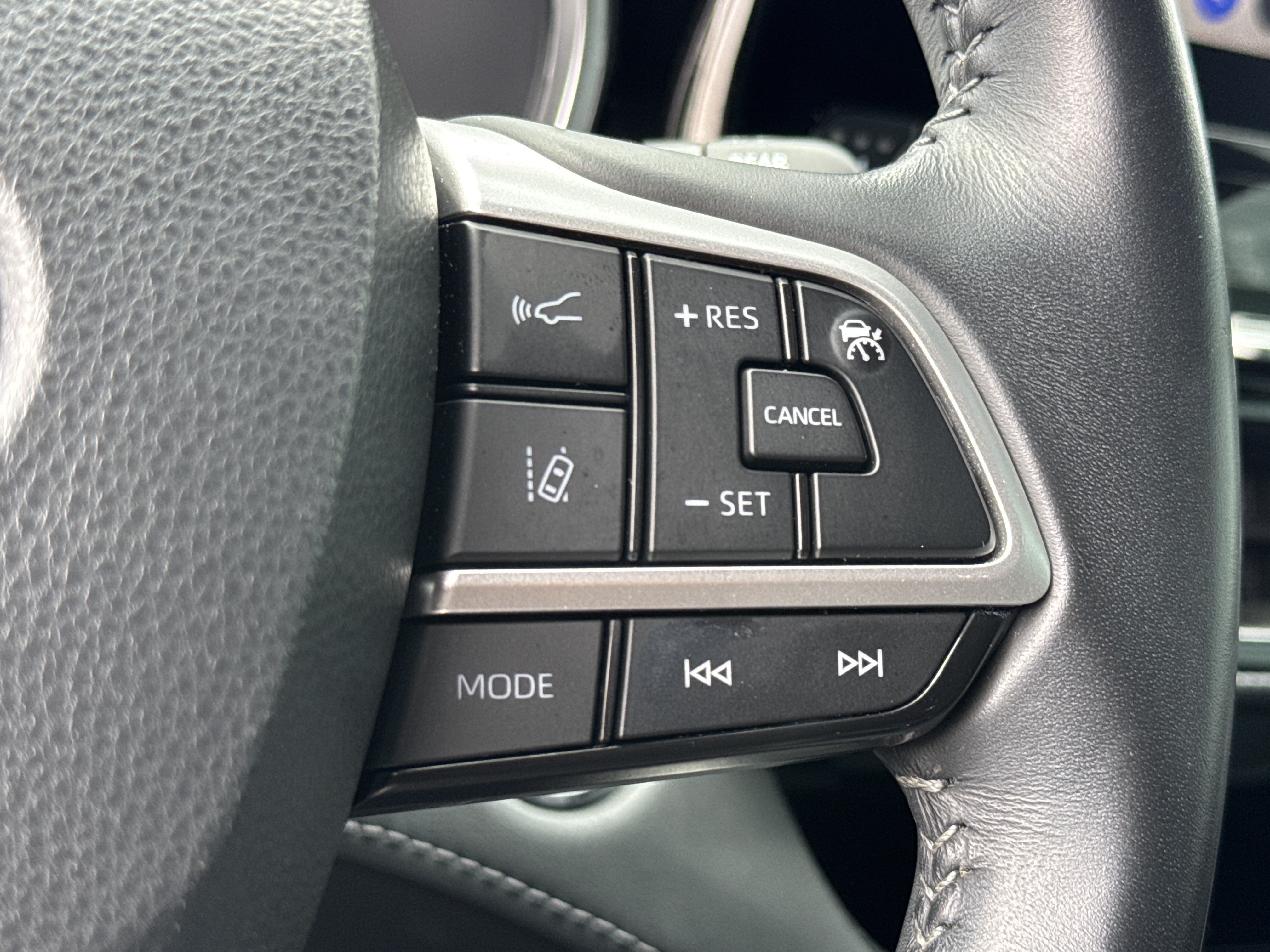 Used 2023 Toyota Highlander XSE AWD/4WD image 20