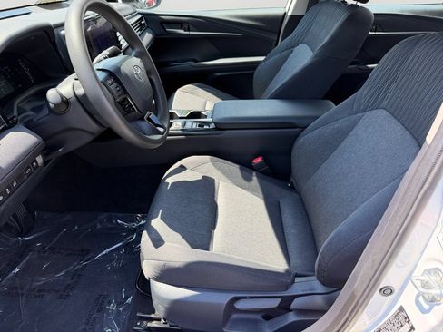 Used 2025 Toyota Camry LE FWD image 24