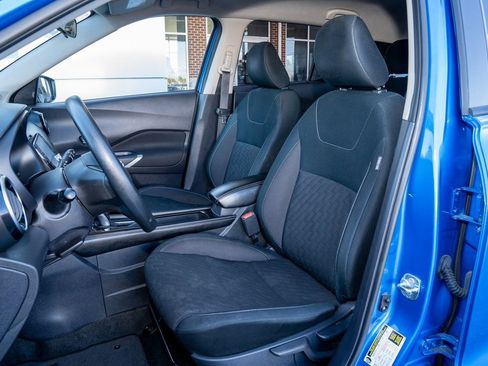 Used 2024 Nissan Kicks SV image 13