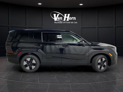 New 2026 Hyundai Santa Fe SE image 2