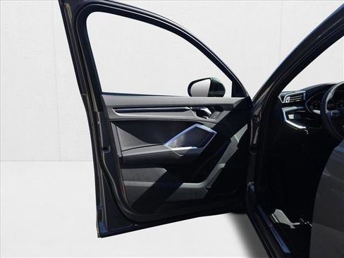 New 2025 Audi Q3 2.0T Premium w/ Convenience Package image 13