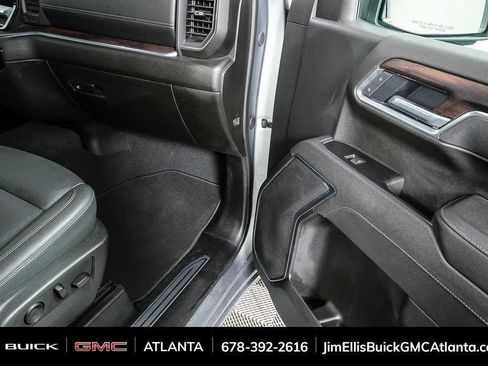 Used 2025 GMC Sierra 1500 SLT AWD/4WD image 22