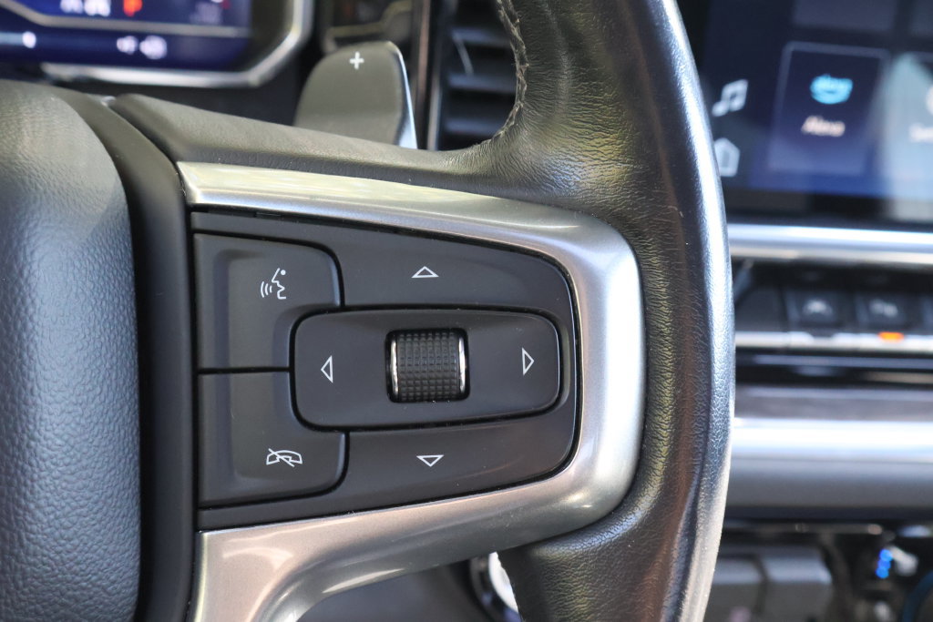 Used 2022 Chevrolet Silverado 1500 LTZ w/ LTZ Convenience Package II AWD/4WD image 34