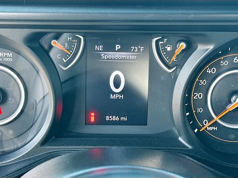 Used 2024 Jeep Wrangler Sport image 12