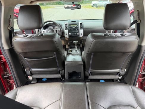 Used 2011 Nissan Xterra PRO-4X w/ Pro-4x Leather Pkg AWD/4WD image 17