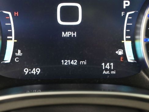 Used 2024 Chrysler Pacifica Pinnacle image 18