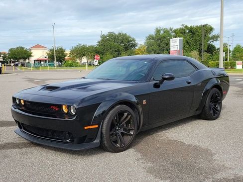 Used 2023 Dodge Challenger R/T Scat Pack RWD image 2