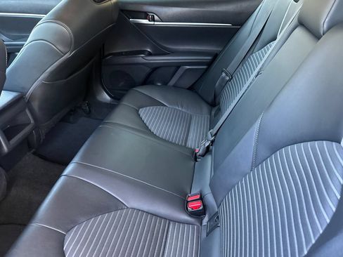 Used 2023 Toyota Camry SE FWD image 12