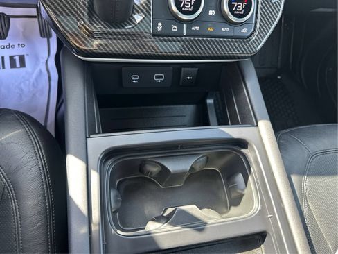 Used 2024 Land Rover Defender 110 S AWD/4WD image 17