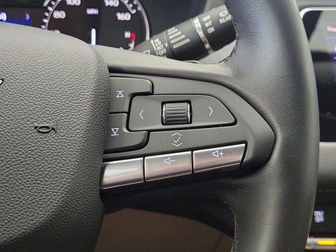 Certified 2022 Cadillac XT4 Luxury FWD image 22