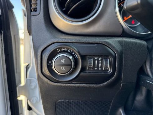 Used 2020 Jeep Gladiator Sport w/ Quick Order Package 24S image 15