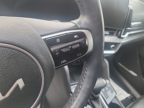 Used 2023 Kia Sportage EX AWD/4WD image 20