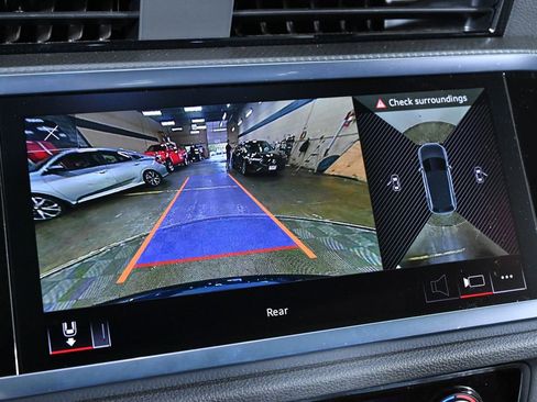 Used 2024 Audi Q3 2.0T Premium Plus w/ Premium Plus Package image 17