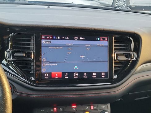 Used 2024 Dodge Durango GT image 17