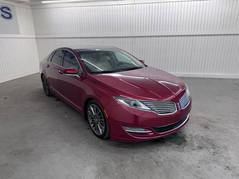 Used 2013 Lincoln MKZ Hybrid image 3