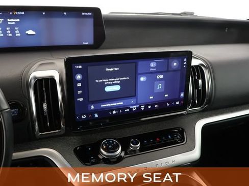 Used 2025 Ford Expedition Tremor AWD/4WD image 25