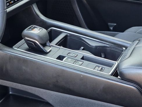 Used 2024 Nissan Pathfinder SV image 22