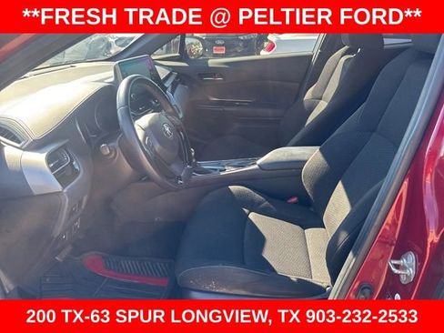 Used 2019 Toyota C-HR XLE image 6