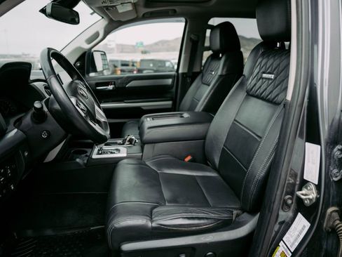 Used 2021 Toyota Tundra Platinum image 19