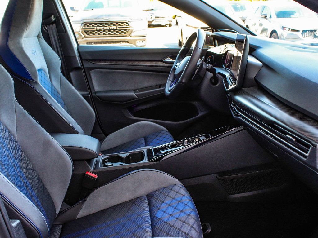 Used 2025 Volkswagen Golf R Black Edition AWD/4WD image 41