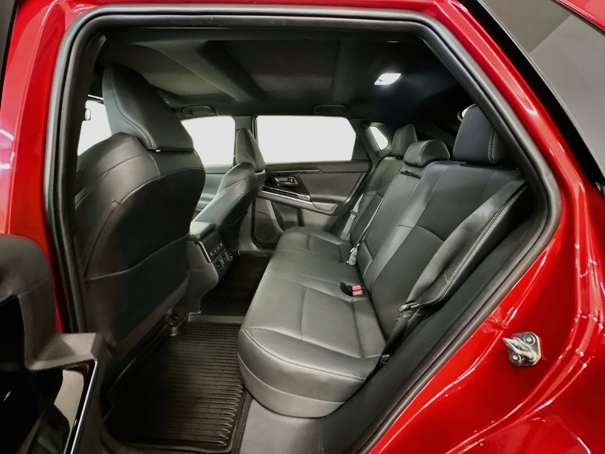 Used 2023 Subaru Solterra AWD image 30