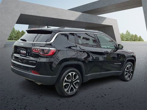 Used 2022 Jeep Compass Limited w/ Sun and Sound Group image 4