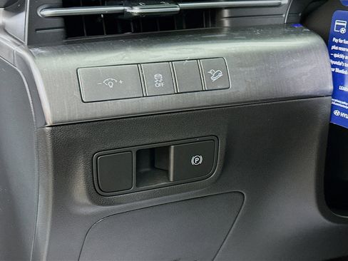 New 2026 Hyundai Kona SEL Premium AWD/4WD image 10