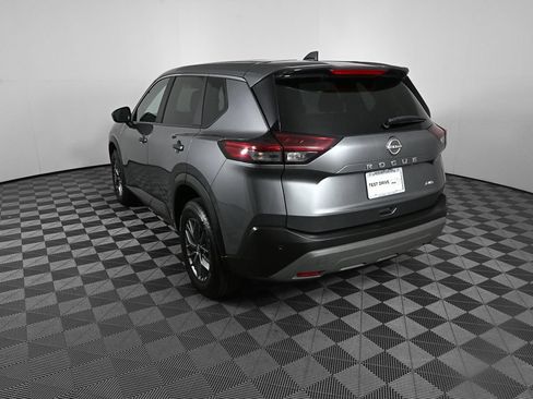 Used 2023 Nissan Rogue S AWD/4WD image 4