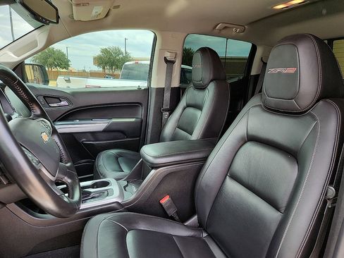 Used 2021 Chevrolet Colorado ZR2 w/ ZR2 Dusk Special Edition image 7