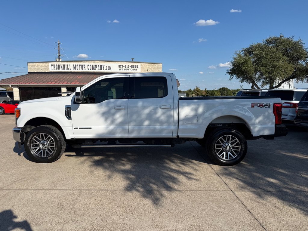 Used 2017 Ford F250 Lariat w/ Lariat Value Package AWD/4WD image 4