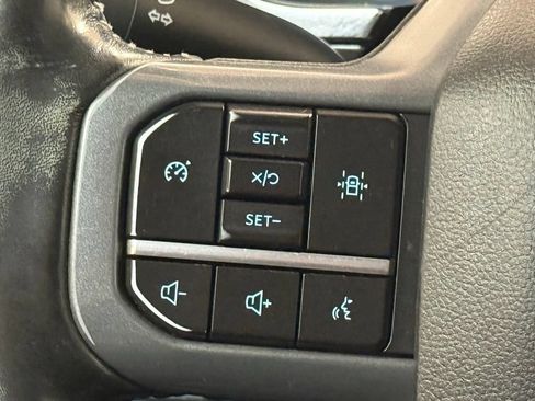 Used 2023 Ford F150 Lariat w/ FX4 Off-Road Package AWD/4WD image 20