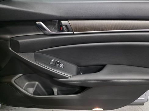 Used 2021 Honda Accord EX-L image 13