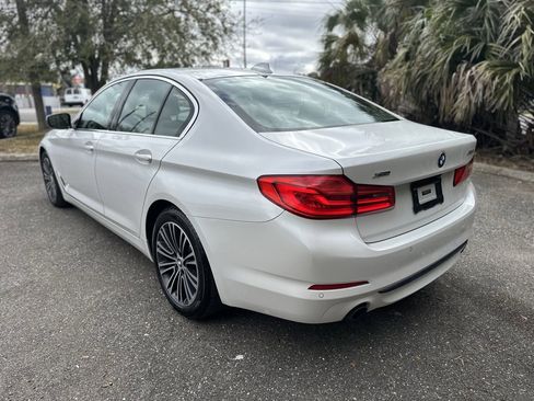 Used 2019 BMW 530i xDrive w/ Convenience Package image 9