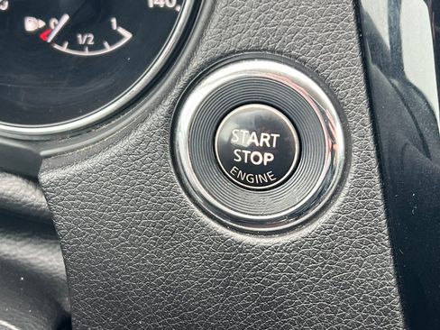 Used 2016 Nissan Rogue SL image 20