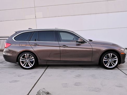 Used 2015 BMW 328i xDrive Wagon image 8