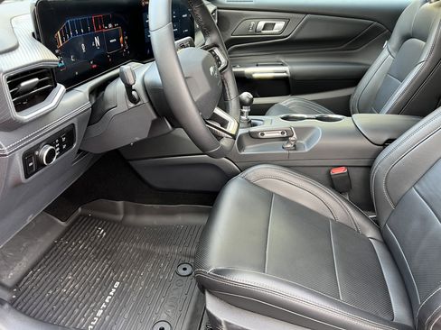 Used 2025 Ford Mustang GT Premium w/ GT Performance Package image 14